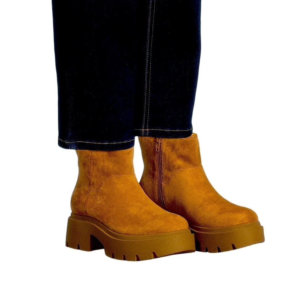 No Boundaries Lug Sole Ankle Boots - Picture 8 of 10